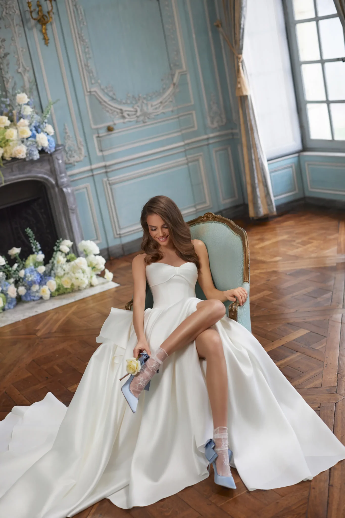 Dama Couture Alizee moderne strapless trouwjurk