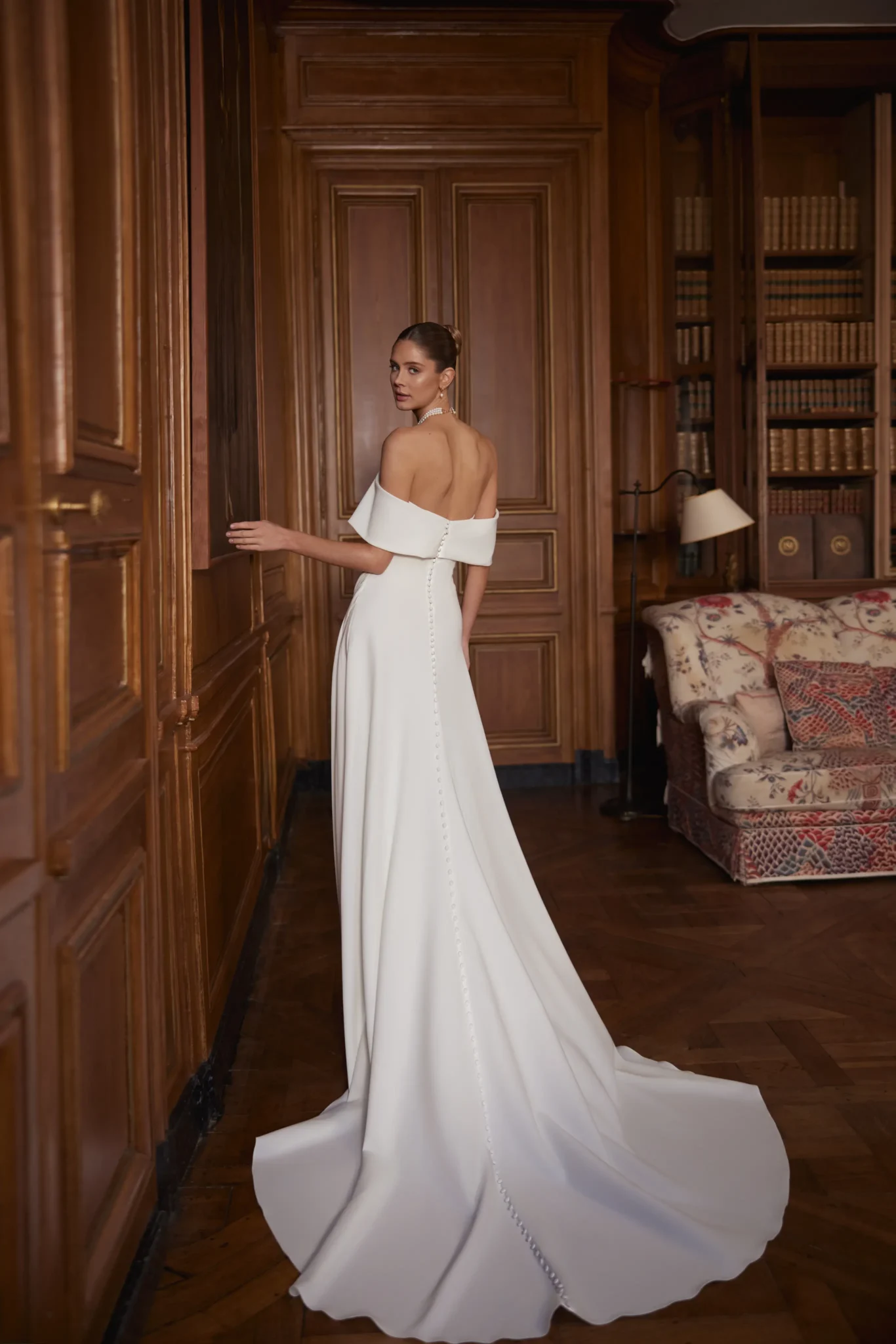 Dama Couture Calliope cleane trouwjurk met drapering