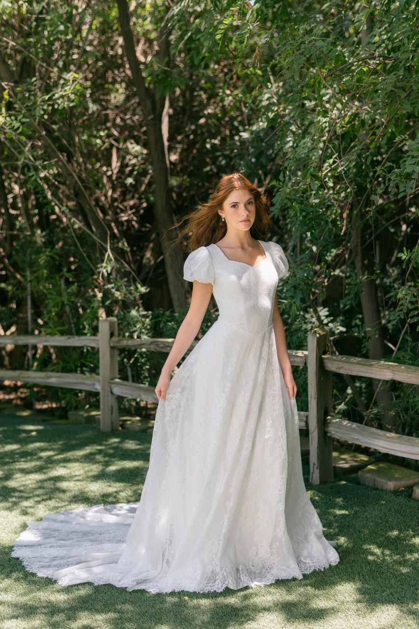 Allure Modest M789 geklede trouwjurk met korte mouwen